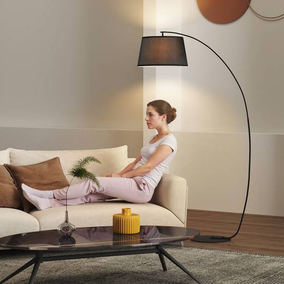 Lampadaire incurvé avec abat-jour en tissu, base ronde, métal, 105 cm (L) x 47 cm (l) x 190 cm (H), noir - Image 4