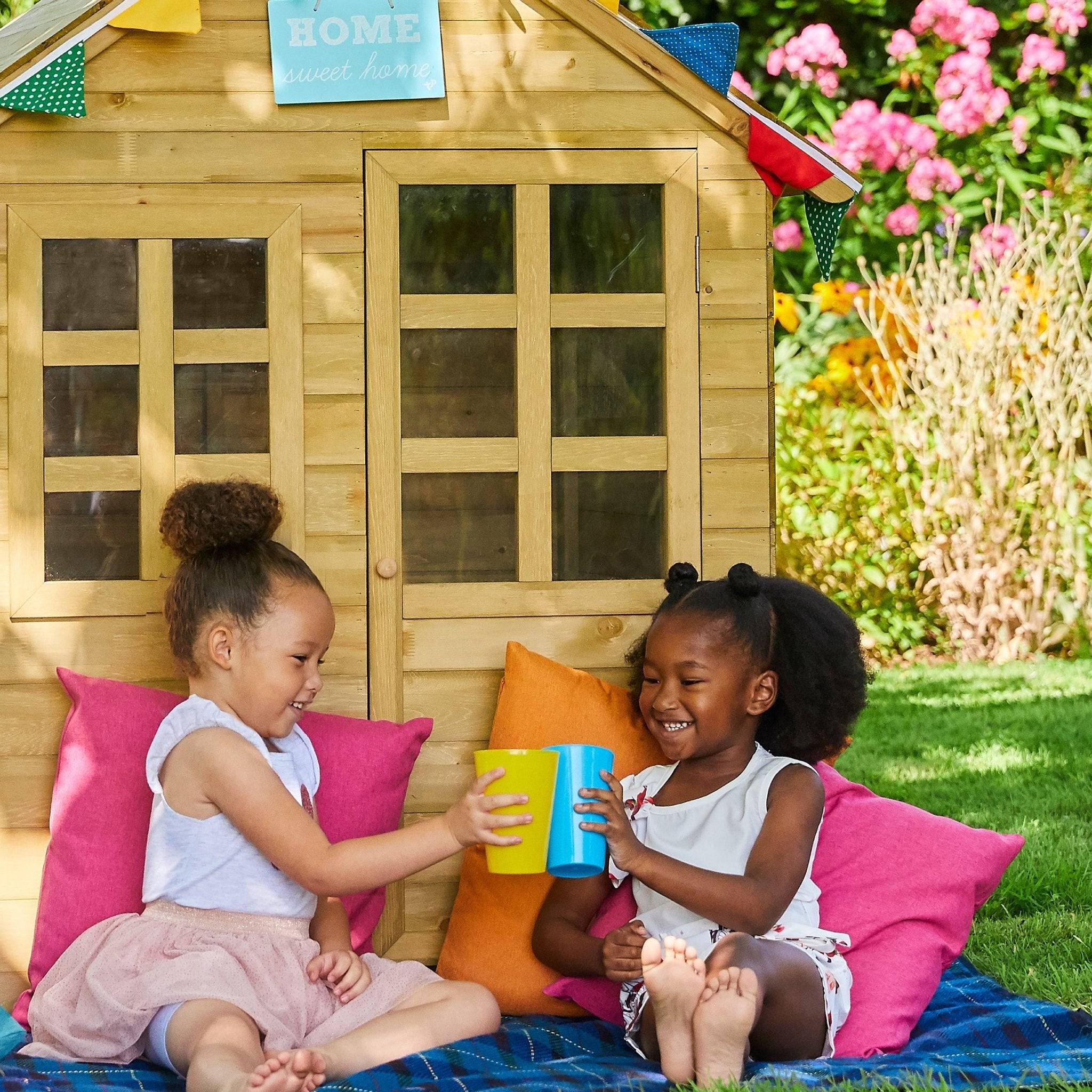 Maisonnette cabane enfant ROMARIN bois FSC® avec cuisine et volets - Image 1