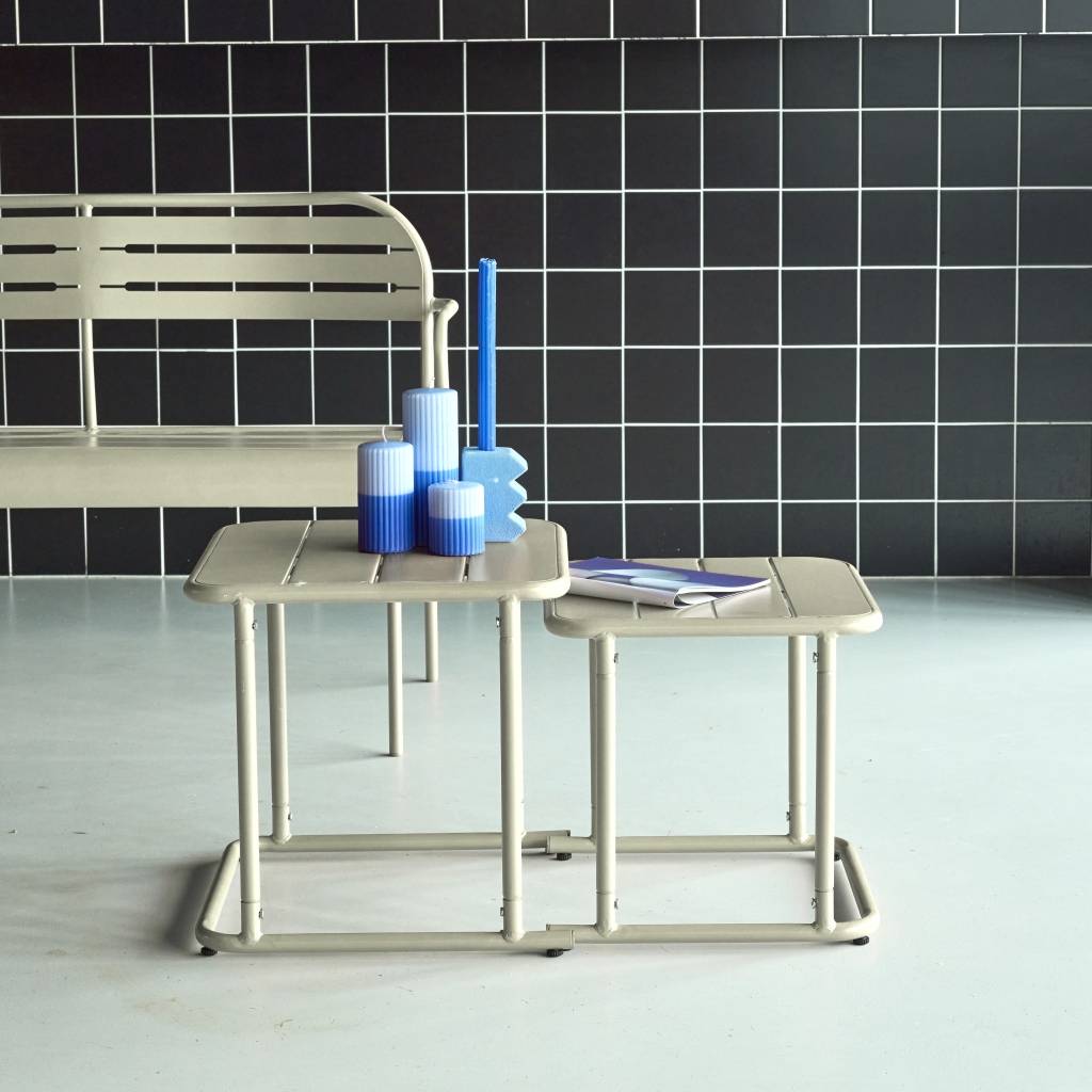 sweeek - Table gigogne extérieure carrée en acier 45cm beige - Amélia | sweeek - Image 1