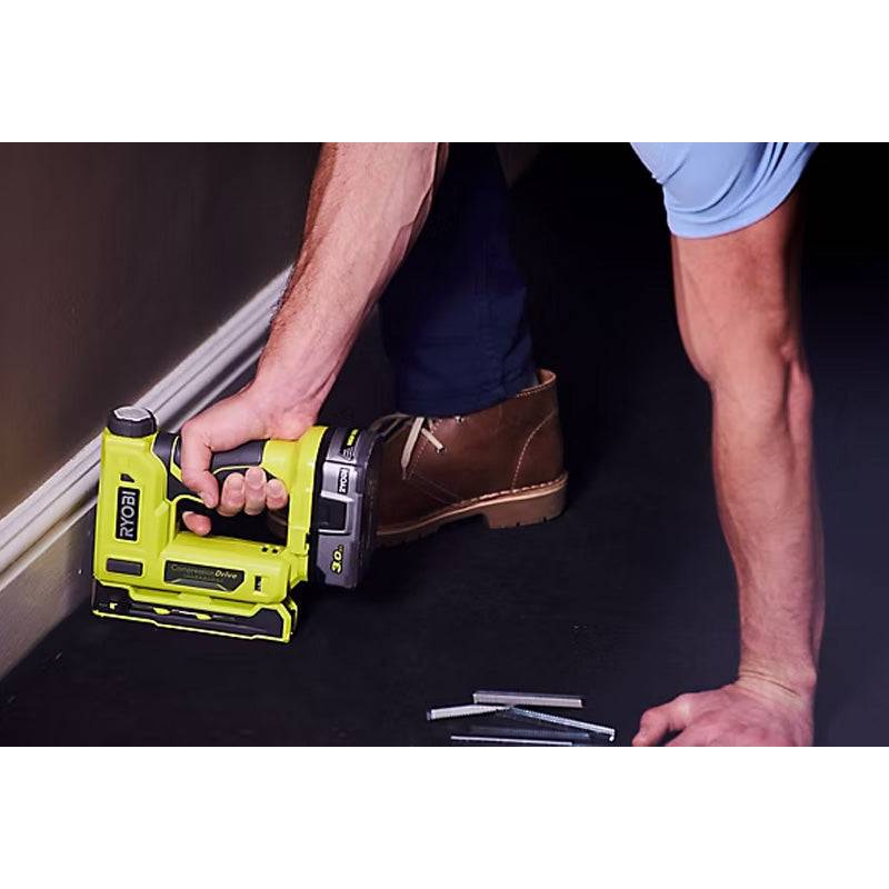 Agrafeuse RYOBI R18ST50-0 18V  livrée avec agrafes et crochet de maintien  (vendu sans batterie) Ryobi - Image 5