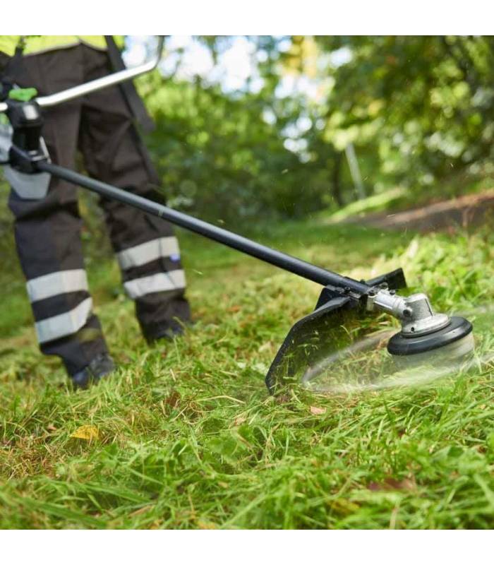 Débroussailleuse professionnelle avec guidon arbre transmission carbone Egopower BCX3800E - Image 5