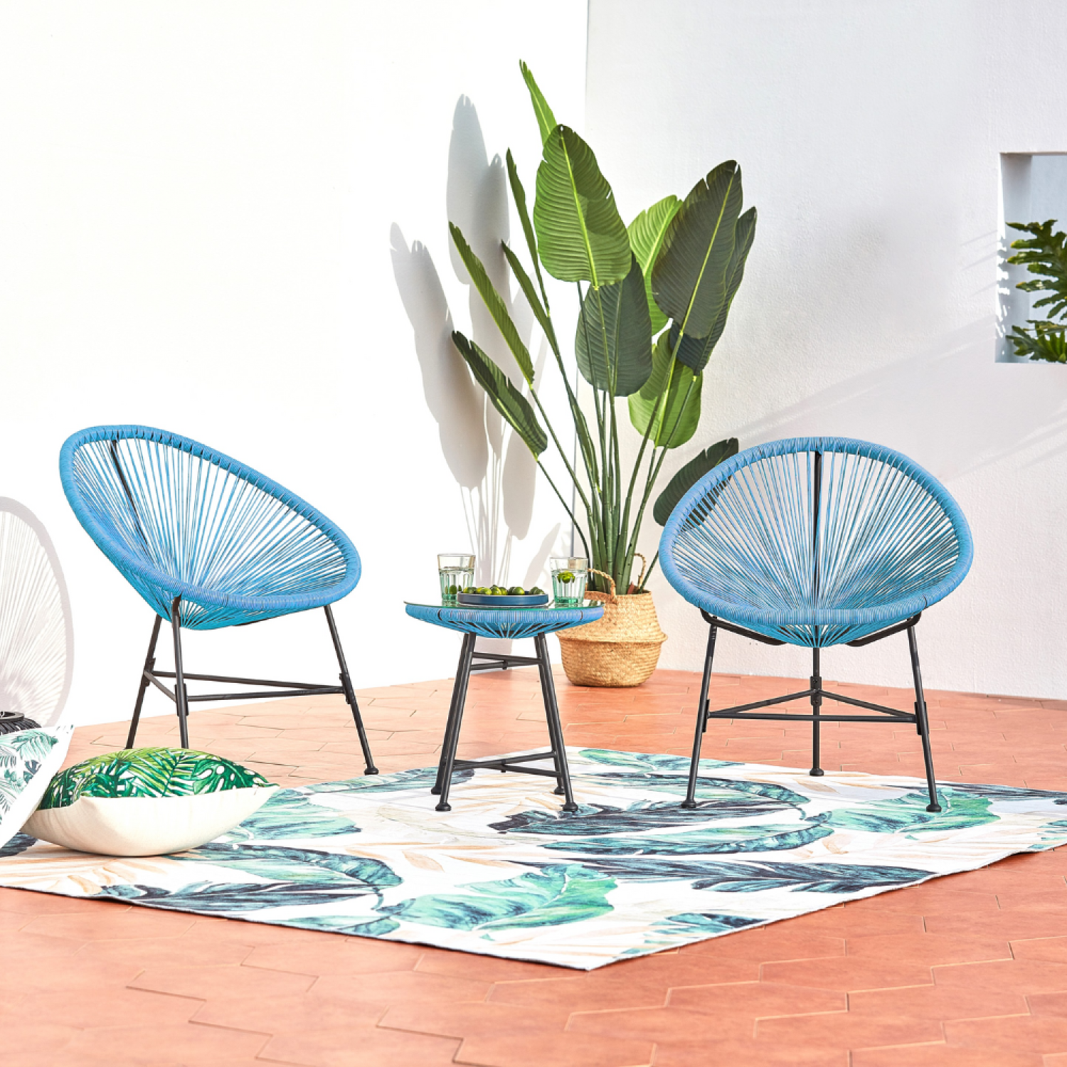 Concept Usine - Salon de jardin 2 fauteuils ronds et table basse bleu ACAPULCO - Image 2