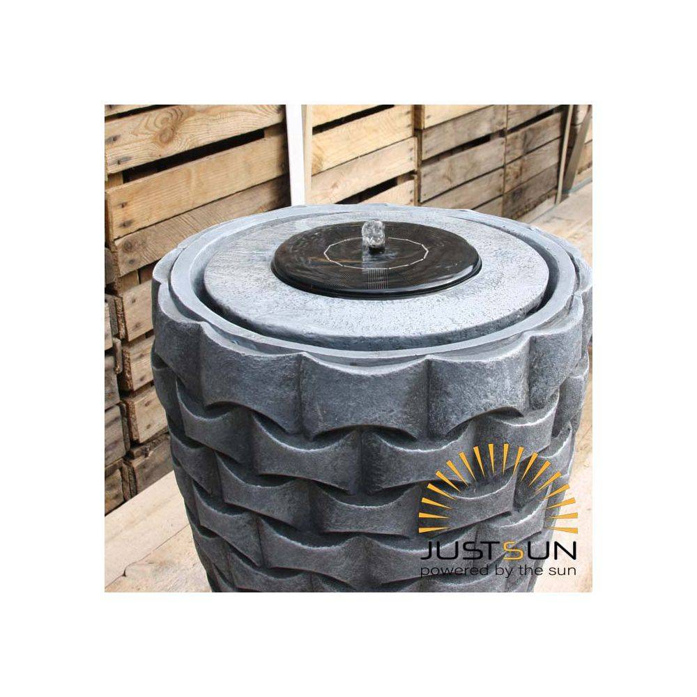 Just Sun - Fontaine extérieure ronde en résine alimentation solaire Jude - Image 3
