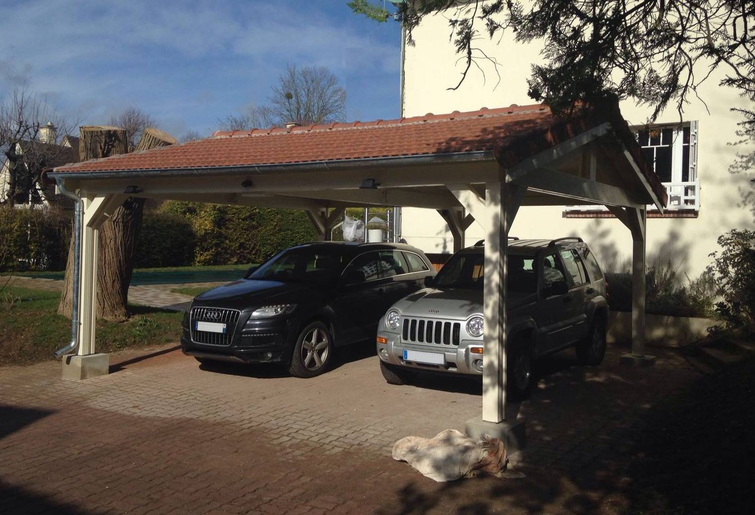 Carport SUR MESURE  deux pentes, 4 poteaux, bois DOUGLAS Français  (Charpente en bois-auvent-abri voiture). Garantie 10 ans - Image 4