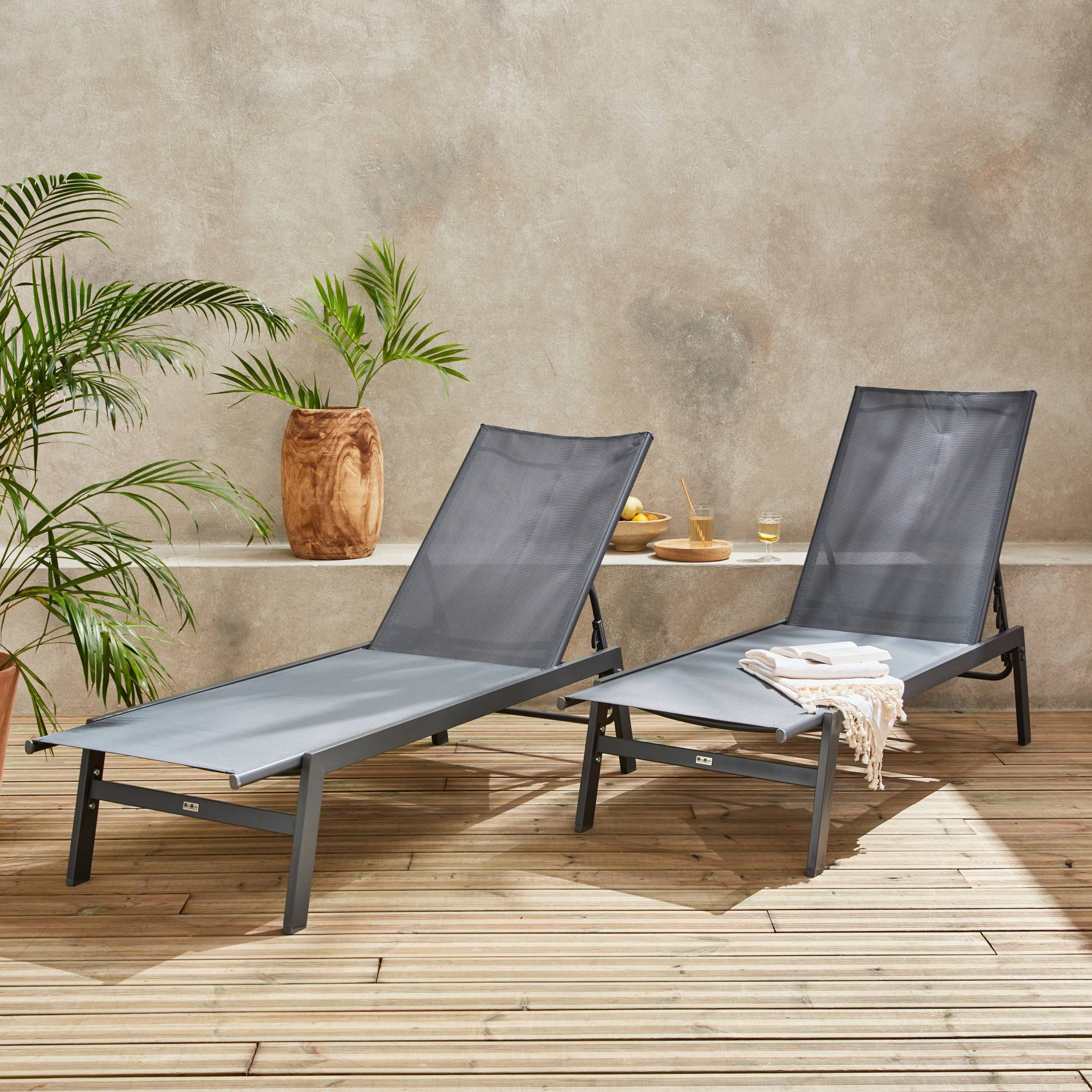 Lot de 2 transats anthracite. 5 positions. en textilène et métal. FLORA.  L155 x P59 x H106cm | sweeek - Image 3