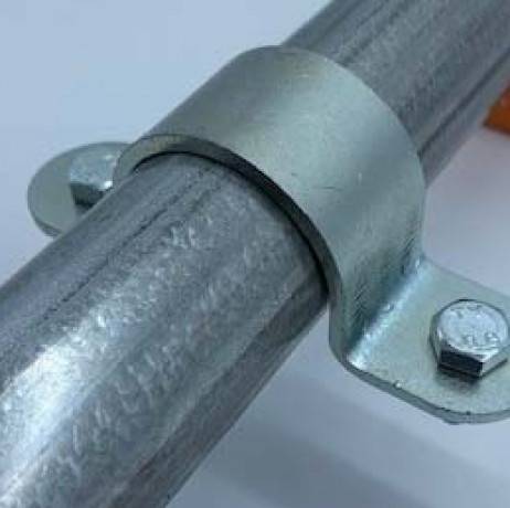 Plastidis - Abri tunnel largeur 3 m pieds droits pas à 1.50 m - Long 4.50 m, type 250µ vert/blanc, Façade Pas de façade ni de porte, Fix. Sol - Image 3