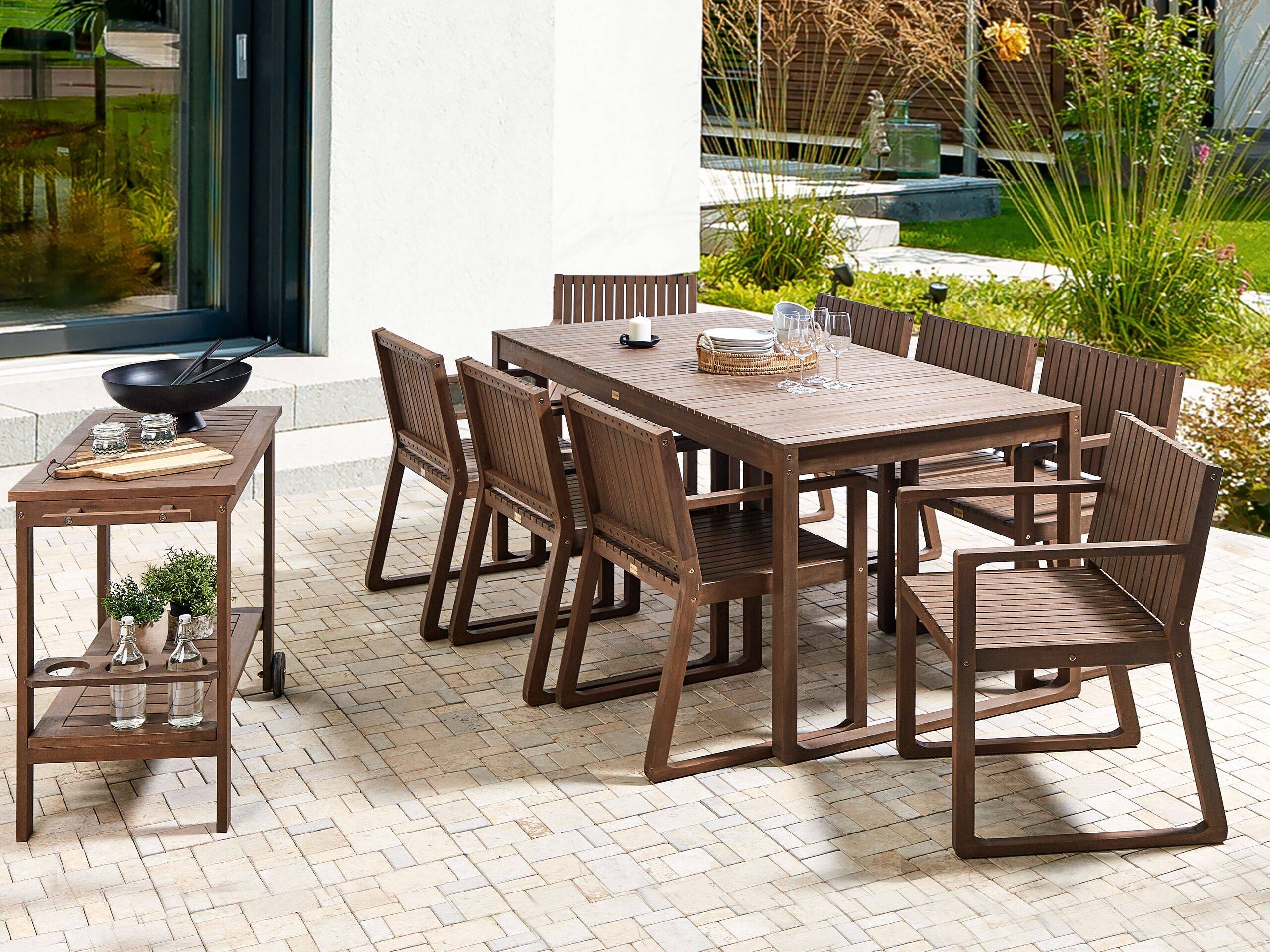 Beliani - Ensemble de Jardin en Bois d'Acacia Foncé 180 x 90 cm Table et 8 Chaises avec Chariot à Roulettes Mobilier Extérieur Rustique - Image 2