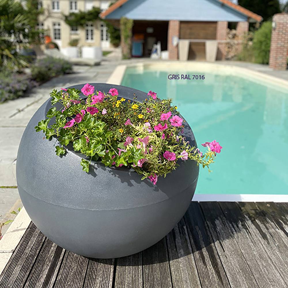 Plast'Up Rotomoulage - Pot de fleurs sphérique xxl dolce vita 300l-lot de 2 - Image 2