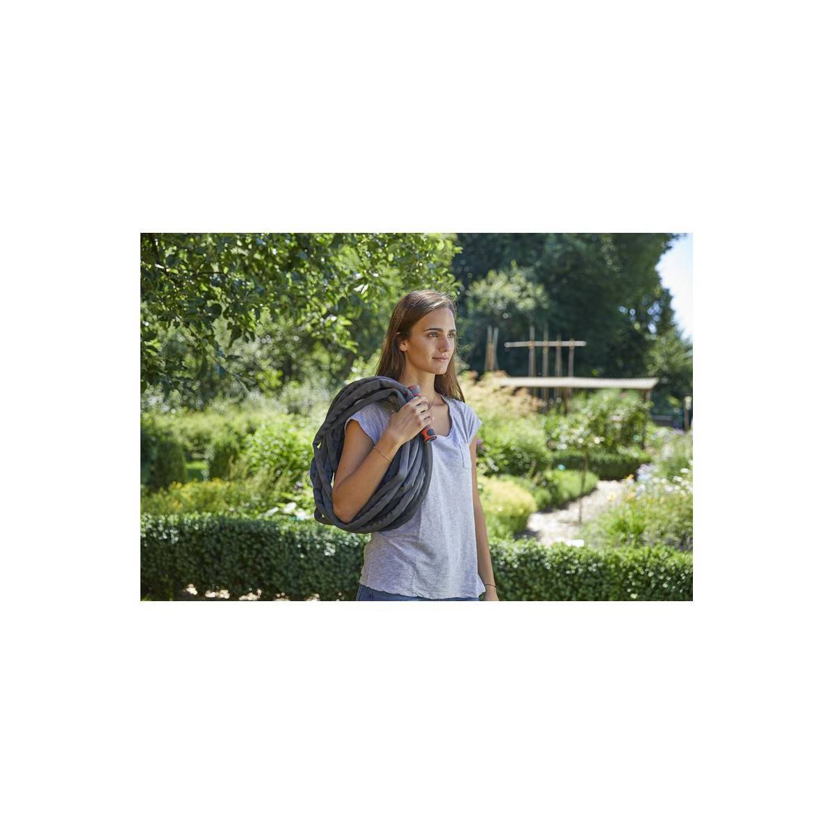 Gardena - Kit tuyau d'arrosage textile Liano™ 15 m avec support mural - Image 6