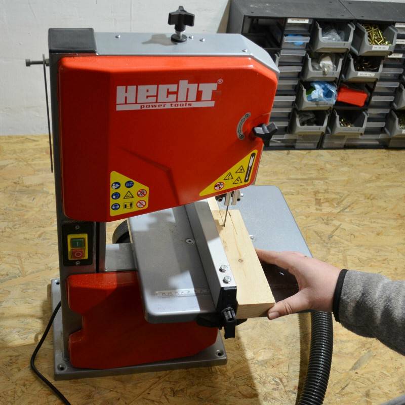 Hecht 8925 Scie à ruban électrique 250W 50Hz 0-45° ruban 1400m 1487 tr/min 16,9kg - Image 3