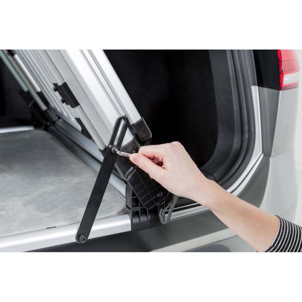 Trixie - Grille arrière universelle pour voiture, pour chien taille 94 à 114 x 69 cm - Image 7