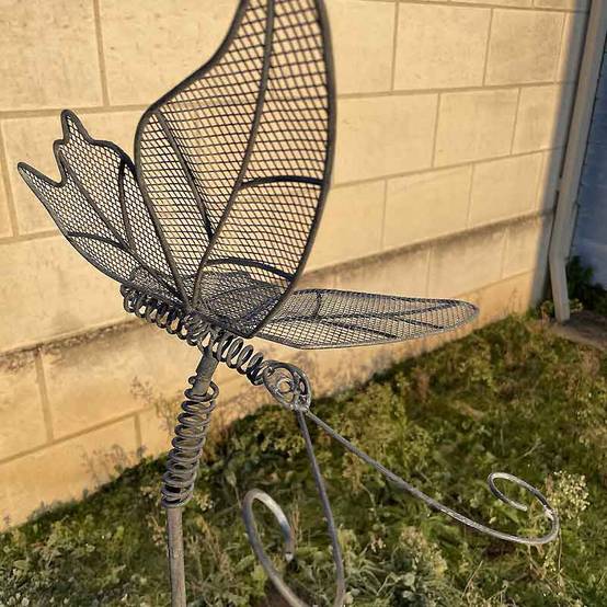 La Grande Prairie - Tuteur mobile jardin Papillon fer 38x31x150cm - Image 3