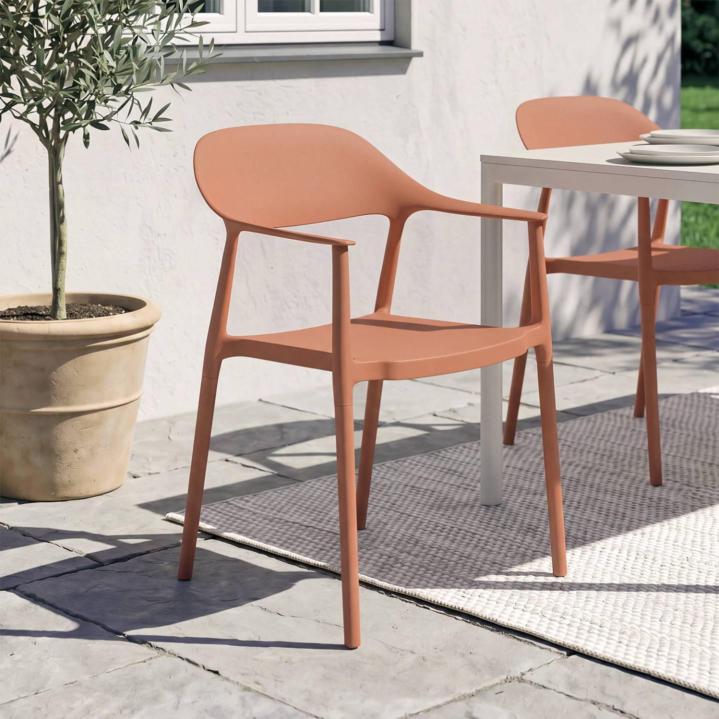 IDMARKET - Lot de 4 chaises de jardin empilables SUZON en polypropylène terracotta - Image 1