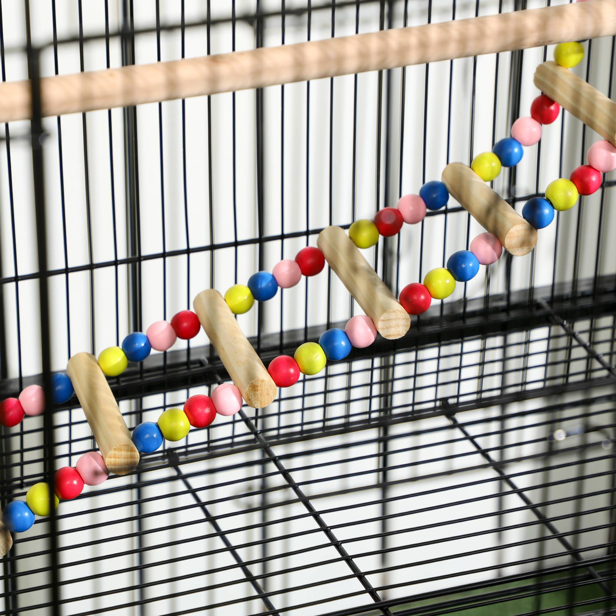 Pawhut - Cage à oiseaux sur roulettes - étagère, plateau déjection, 3 perchoirs, 4 mangeoirs, 2 portes, 8 trappes, accessoires - acier noir - Image 9