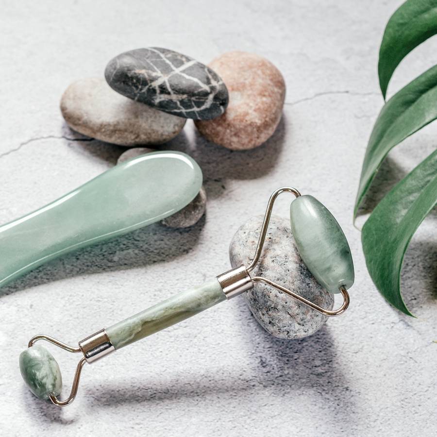 Jade Roller Vert - Masseur Visage – Rouleau de Jade Naturel + Housse – Anti-Age - Réduit les ridules - Routine Beauté - Sun&Sia - Image 1