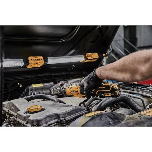 Clé à cliquet 3/8' XR 18V Brushless DEWALT - DCF513N-XJ - Image 3