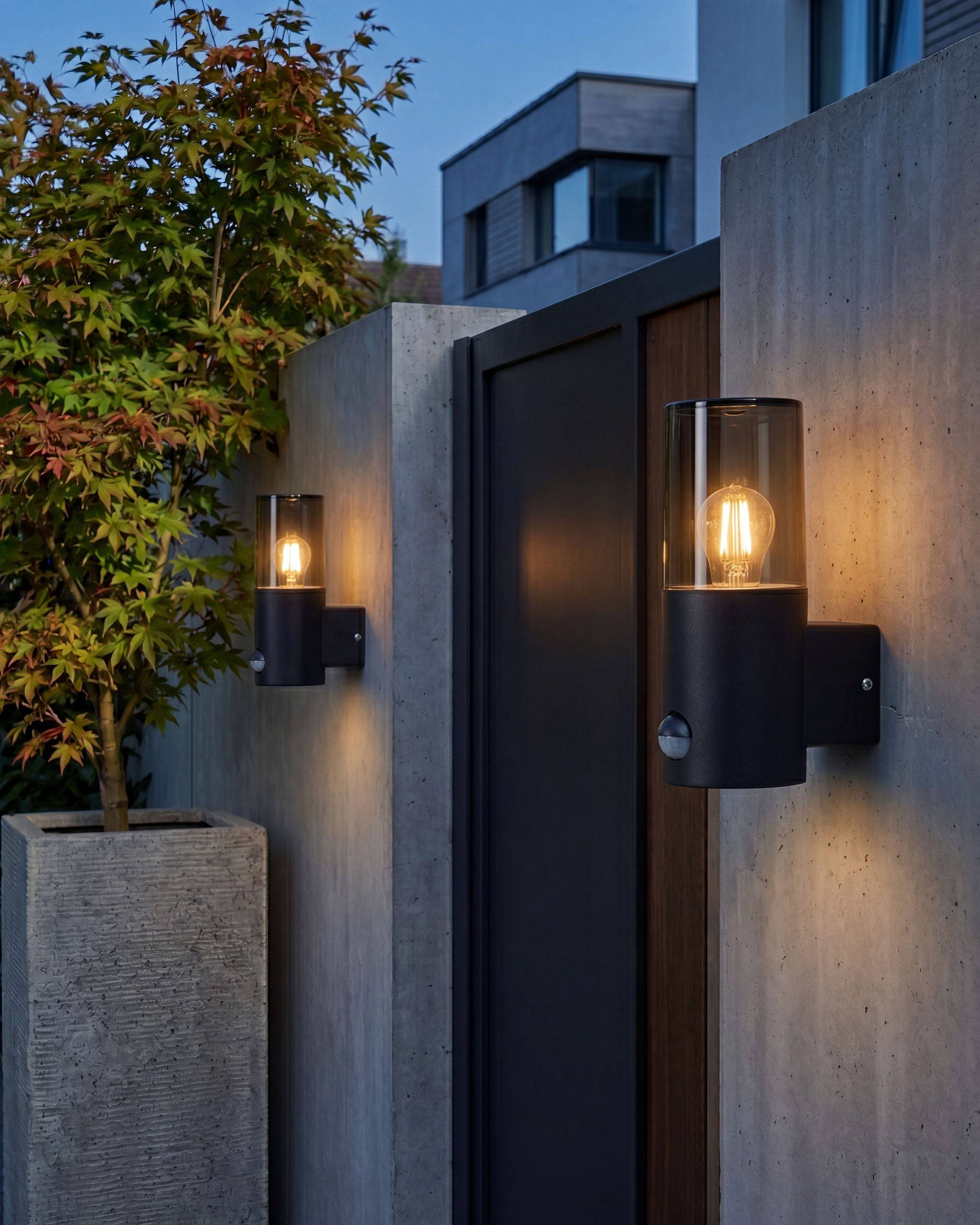 Beliani - Lampe murale pour l'extérieur Aluminium Noir ELRICK - Beliani - Image 1