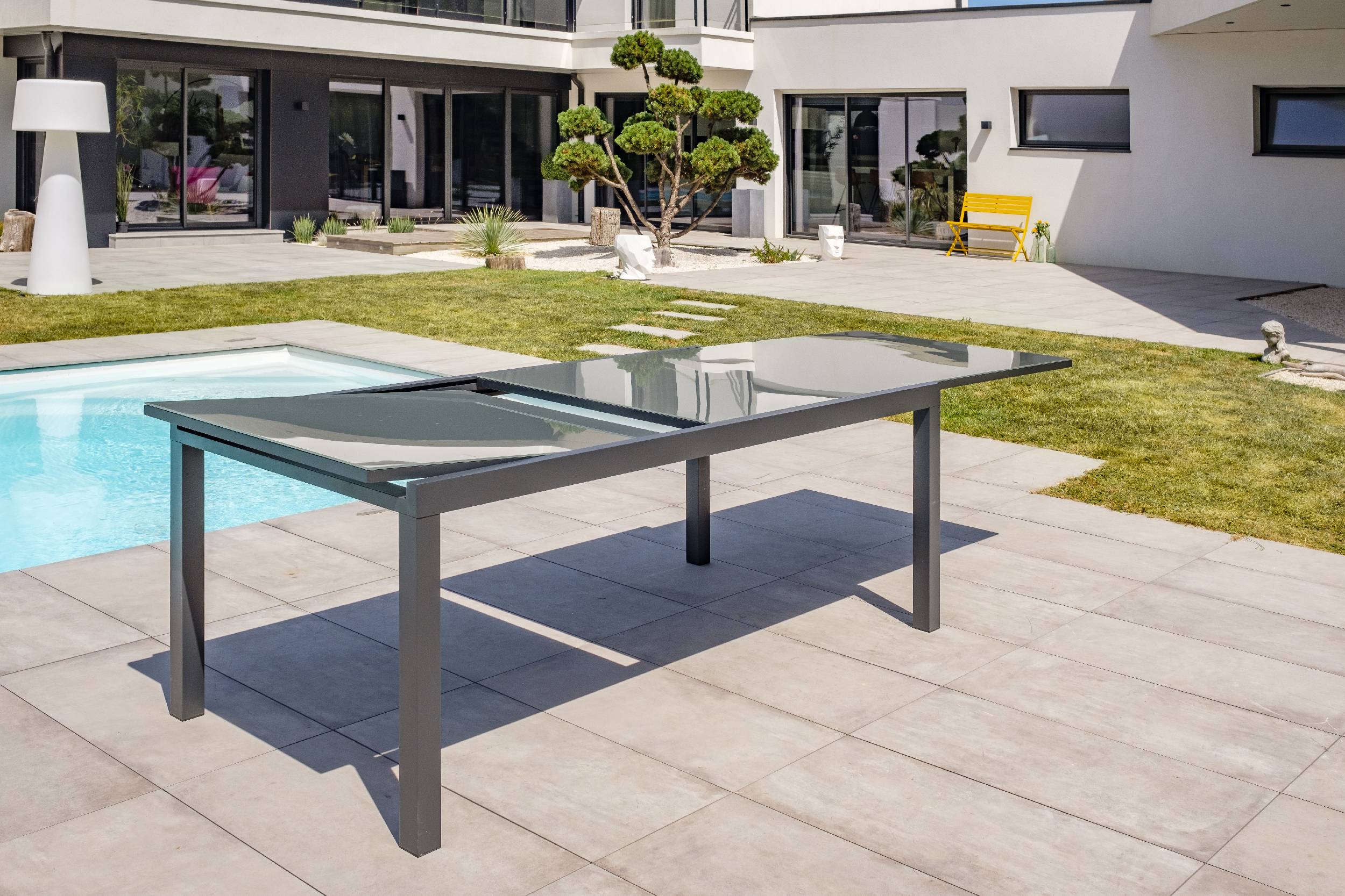 Dcb Garden - Ensemble repas 8 à 12 places en aluminium et plateau verre - Gris anthracite - TOLEDE - Image 8