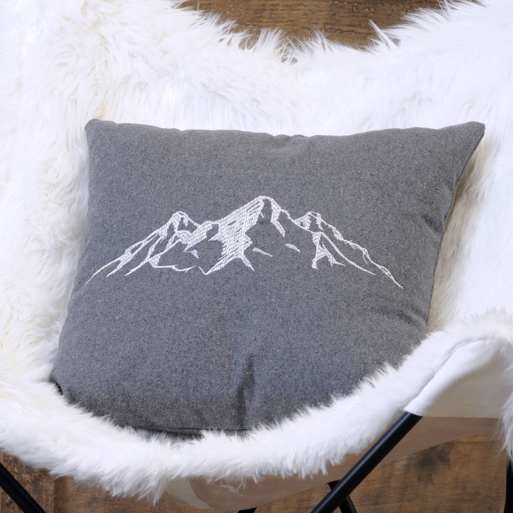 Lovely Casa - Coussin brodé montagne - LOVELY CASA - Image 4