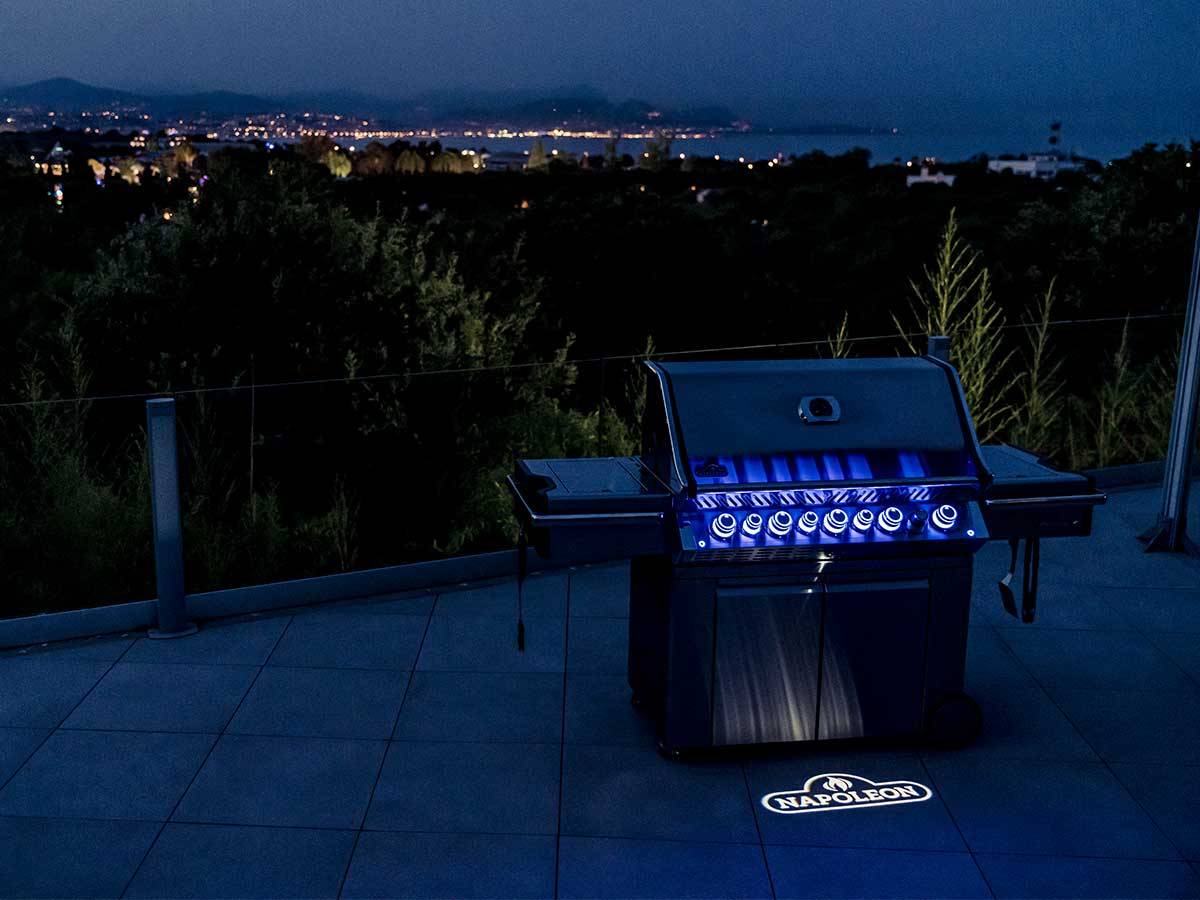 Napoleon - Barbecue gaz Napoléon Prestige Pro 665 SIBPSS 5 brûleurs + 1 latéral - Image 9