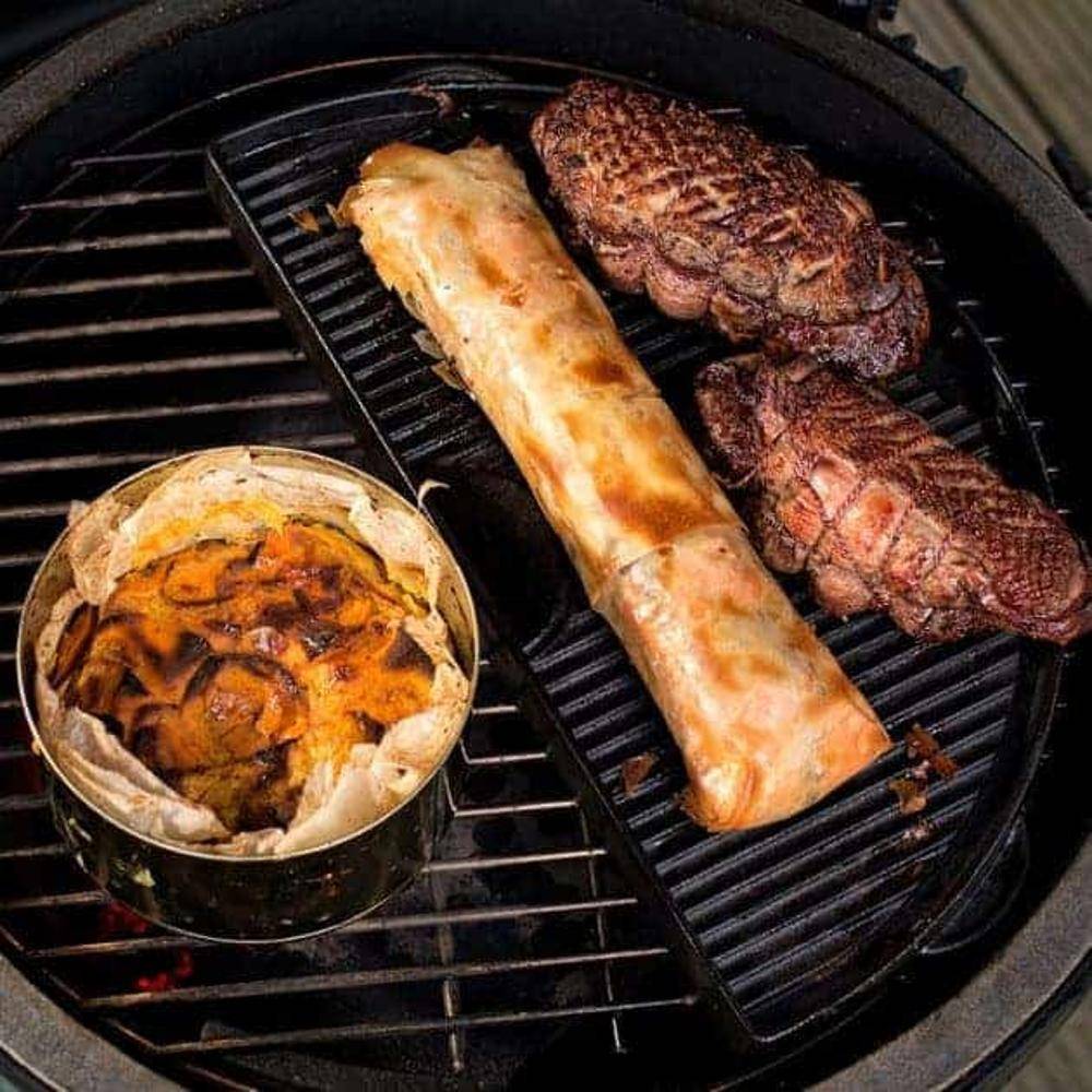 Grille de cuisson en fonte 1/2 lune kamado The Bastard XL - Image 3