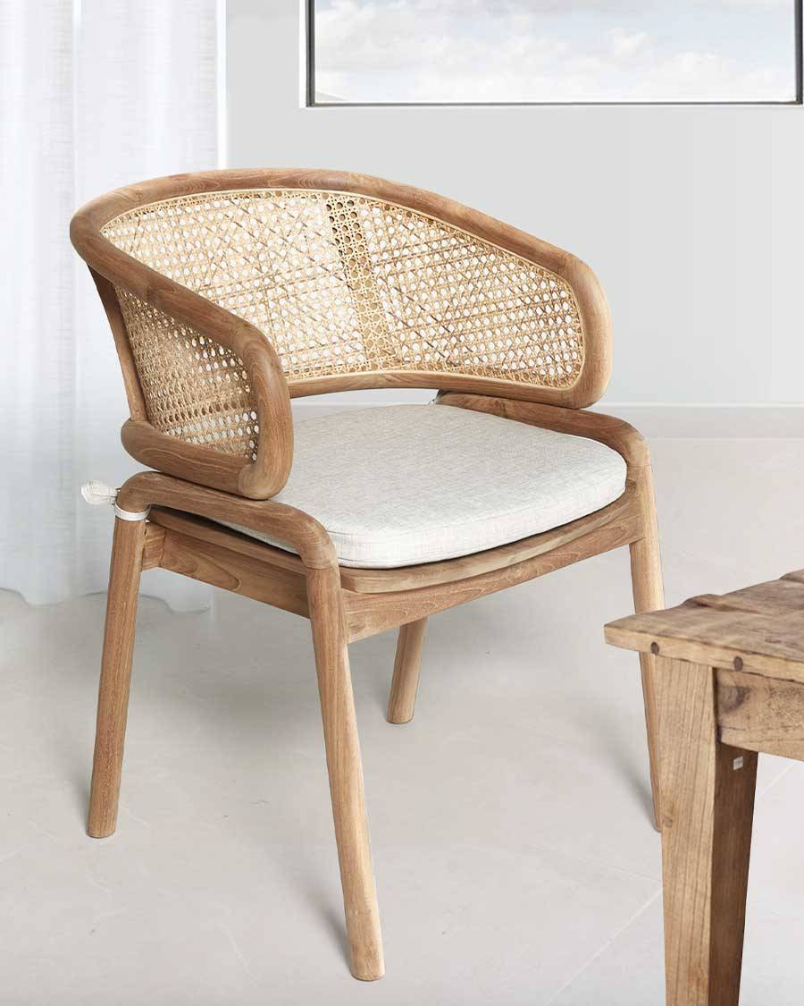 Moon - Chaise en teck massif et cannage rotin - UNIQKA - Image 1