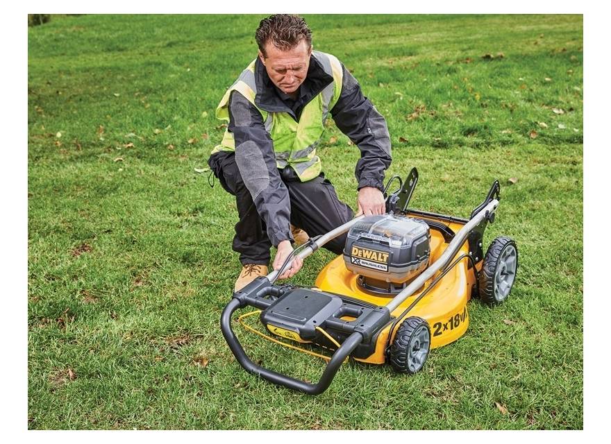 Tondeuse XR 2x18V 5Ah Li-Ion BL DEWALT - DCMW564P2 - Image 2