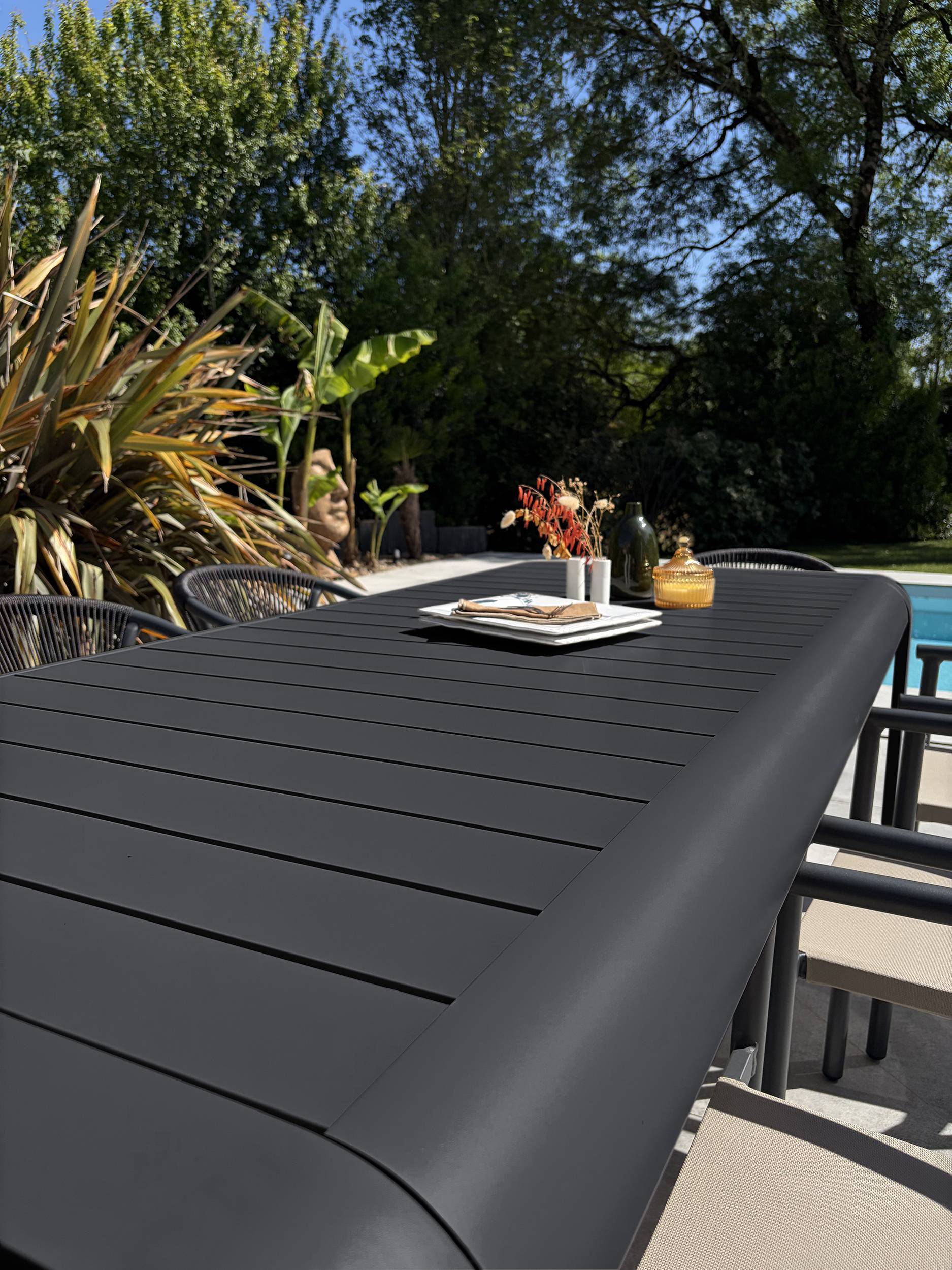 Dcb Garden - Ensemble repas de jardin en aluminium 8 places - Gris anthracite - HANOI - Image 4