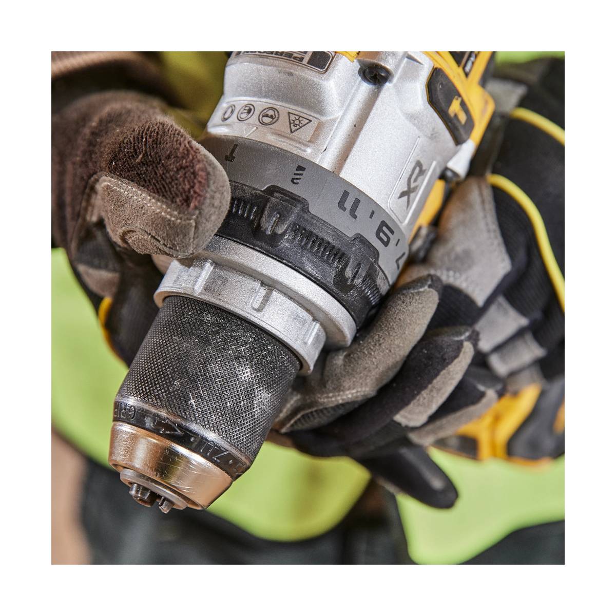 Dewalt - Perceuse, visseuse à percussion 18V brushless - DEWALT - sans batterie , ni chargeur - coffret - DCD1007NT-XJ - Image 6