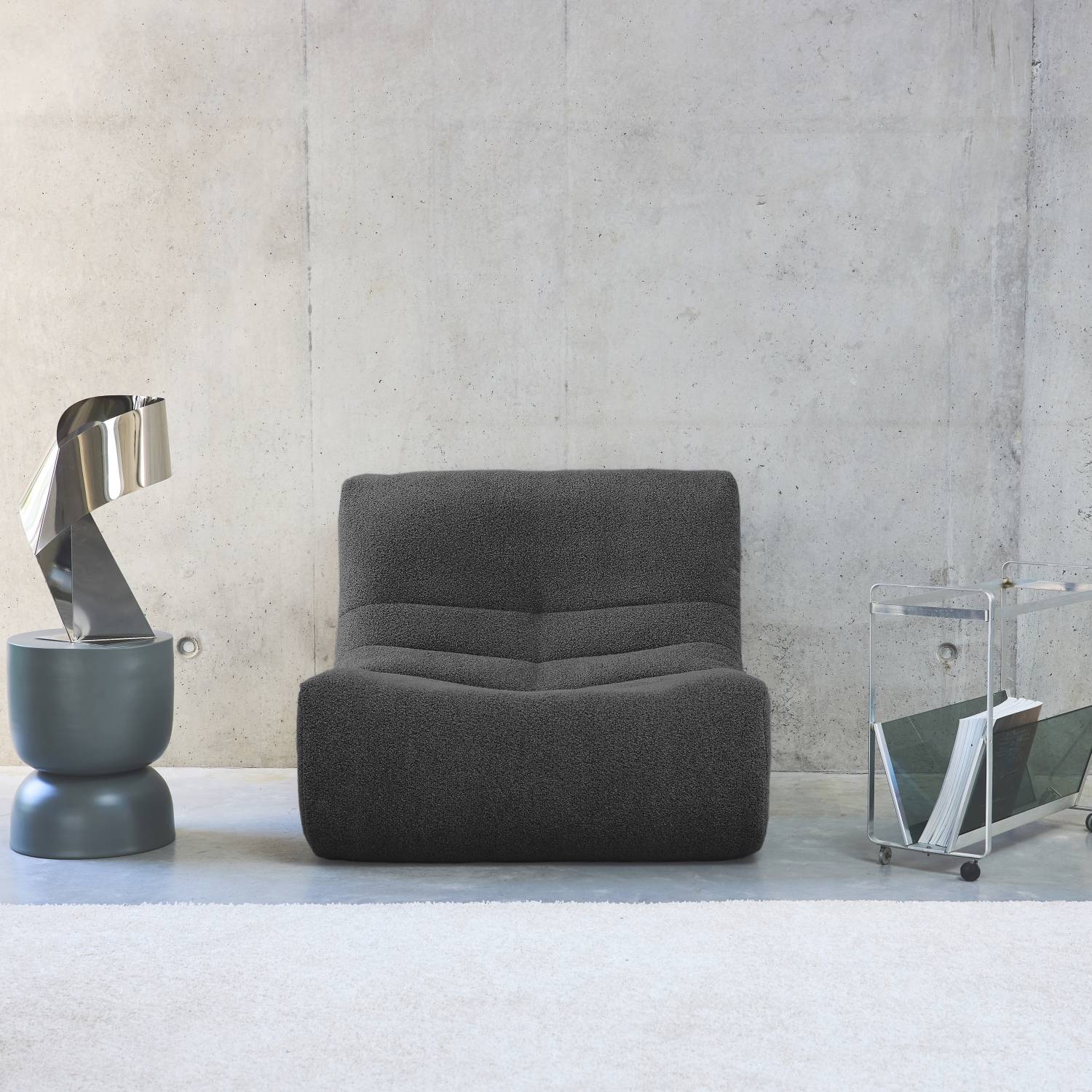sweeek - Fauteuil chauffeuse en bouclette texturée anthracite style contemporain 1 place | sweeek - Image 1