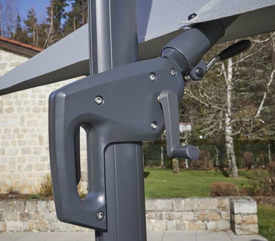 Parasol déporté 3x3m double inclinaison gris anthracite EMERAUDE - Image 2
