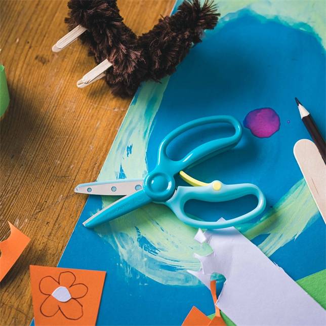Fiskars - Ciseaux d’entraînement pour enfants à partir de 3 ans - bleu - Image 6