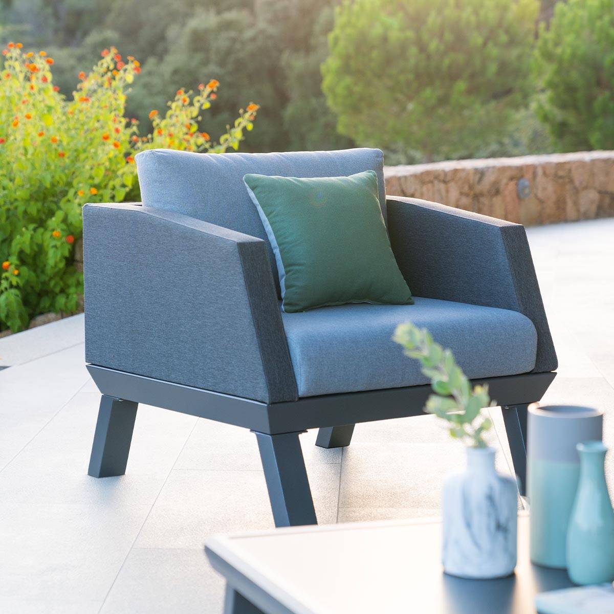 Hesperide - Fauteuil de salon de jardin "Axiome" graphite en aluminium traité époxy Hespéride - Image 1