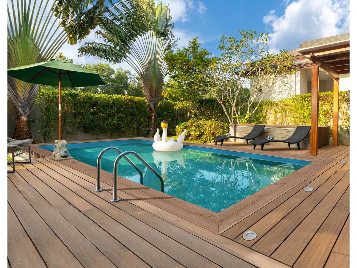 Piscine bois rectangulaire 6,20×4,10×1,45 m avec échelle inox, liner bleu et filtration à sable – Habitat et Jardin