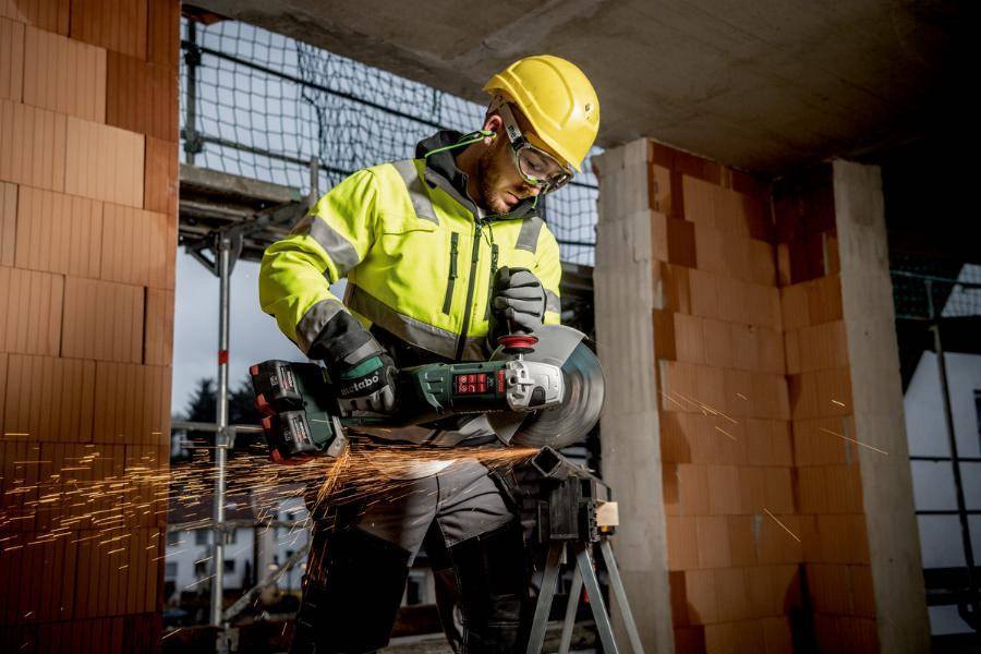 Metabo - Meuleuse d'angle METABO WPB 36-18 LTX BL 24-230 QUICK - 4 batteries 8.0 Ah 18V + Chargeur - 613103810 - Image 2