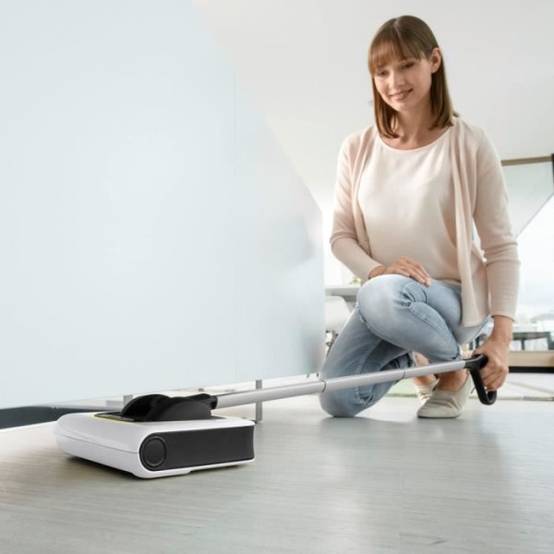 Balai - Nettoyeur Vapeur KARCHER KB 5 - Balai électrique sans fil - Autonomie 30 min sur sols durs (20min sur tapis) - Compact et léger 1,2 Kg - Image 5