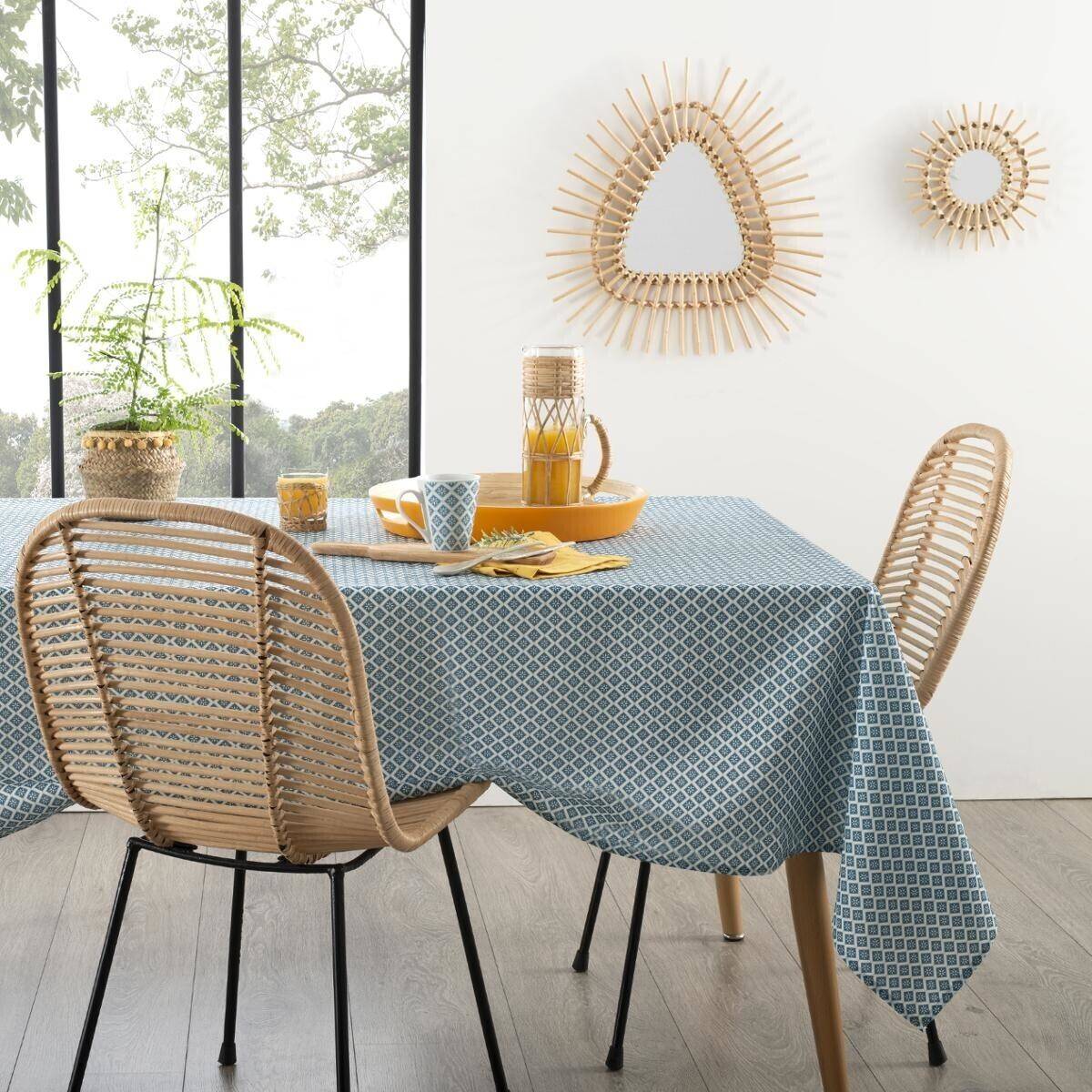 Atmosphera - Nappe anti-tache "Tikal" bleu 140x240cm - Atmosphera Créateur d'intérieur - Image 1