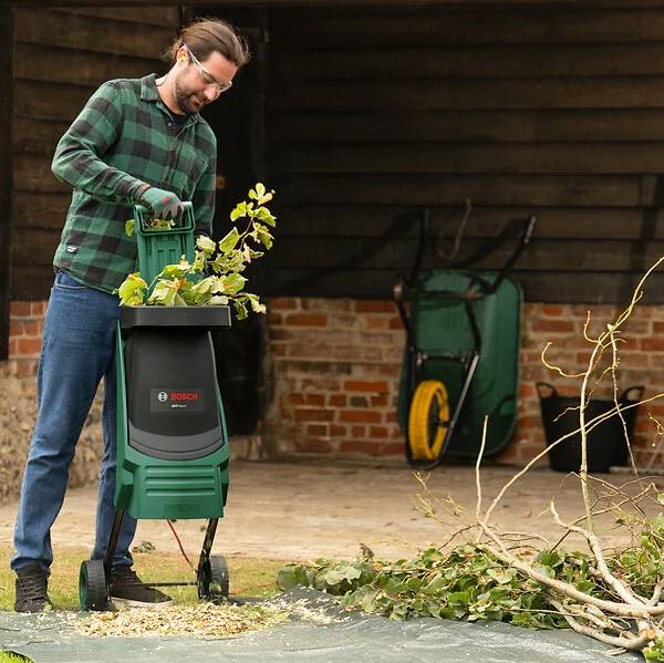 Bosch - Broyeur de végétaux filaire Rapid 2000 BOSCH VERT - 0600853501 - Image 3