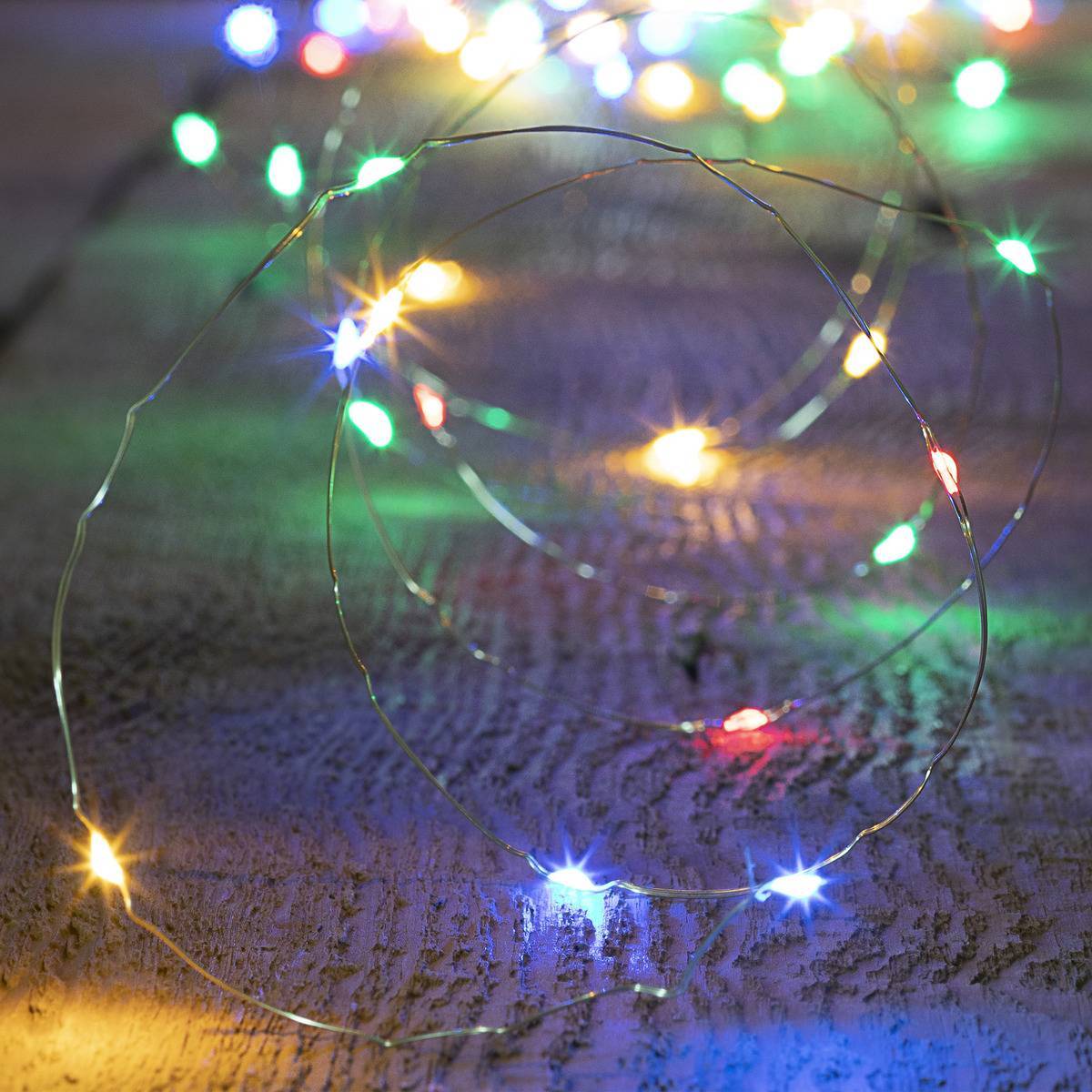 Sans Marque - Guirlande lumineuse intérieur 2m multicolore 20 LED à piles FEERIC LIGHTS & CHRISTMAS - Image 1