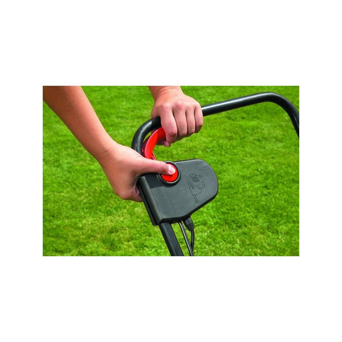 Scarificateur 600W Aerateur-Démousseur 30 Litres BLACK+DECKER GD300-QS Moteur à induction - Image 3