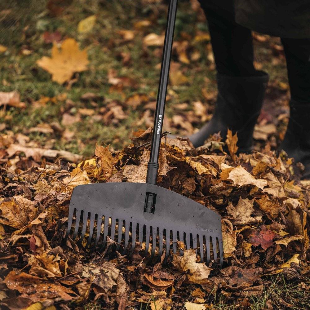 Fiskars - Tête de balai à feuilles Solid  (M) - Image 3