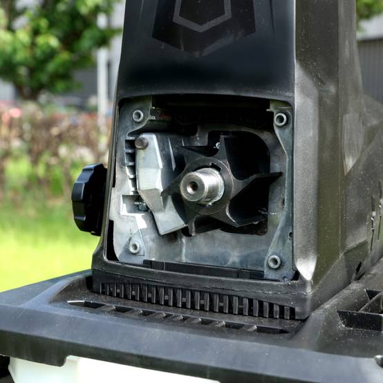 Broyeur de végétaux électrique 2800W bac 60L Yard Force ER U45 - Image 3
