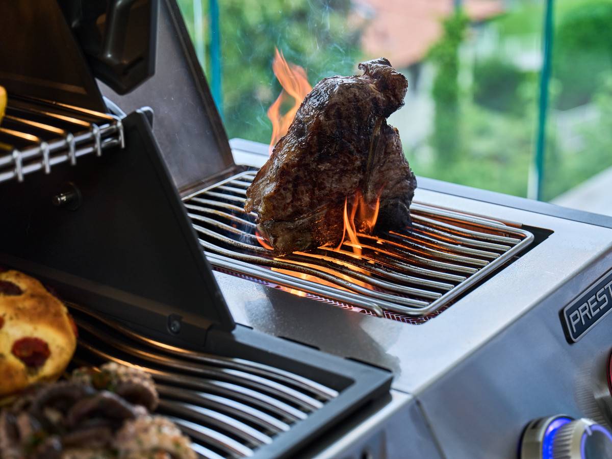 Napoleon - Barbecue à gaz Prestige PRO 665 + Sizzle Zone + Brûleur arrière - Inox - Image 9