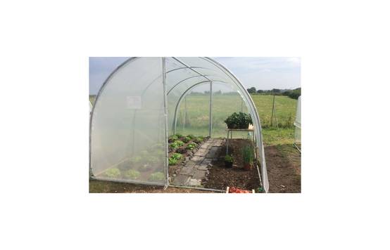 Serre tunnel de jardin - 27m² - 3 x 9 m - pieds arrondis - polyéthylène haute densité - 2 portes pivotantes - LES SERRES TONNEAU - Image 6