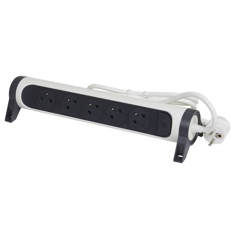 Legrand - Rallonge multiprise 1,5m avec bloc rotatif 5 prises 2P+T avec interrupteur 0 494 50 LEGRAND - Image 3