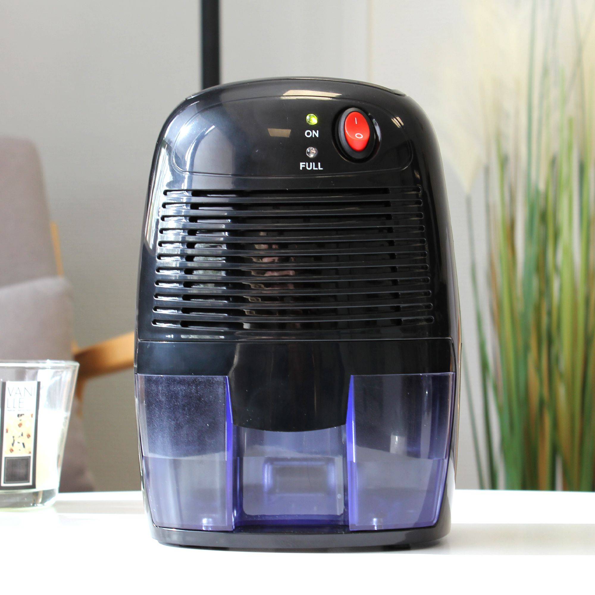 FISHTEC Déshumidificateur électrique compact et silencieux - Capacité de 250 ml par jour avec Réservoir de 500 ml - 20 m² - Image 5