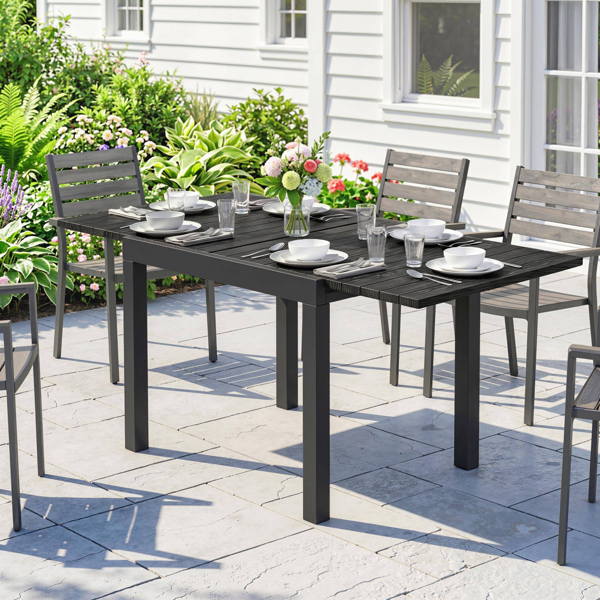 Table de jardin extensible pour 4-6 personnes avec rallonge auto-stockée aluminium avec effet bois 80-160 x 80 cm noir - Image 3