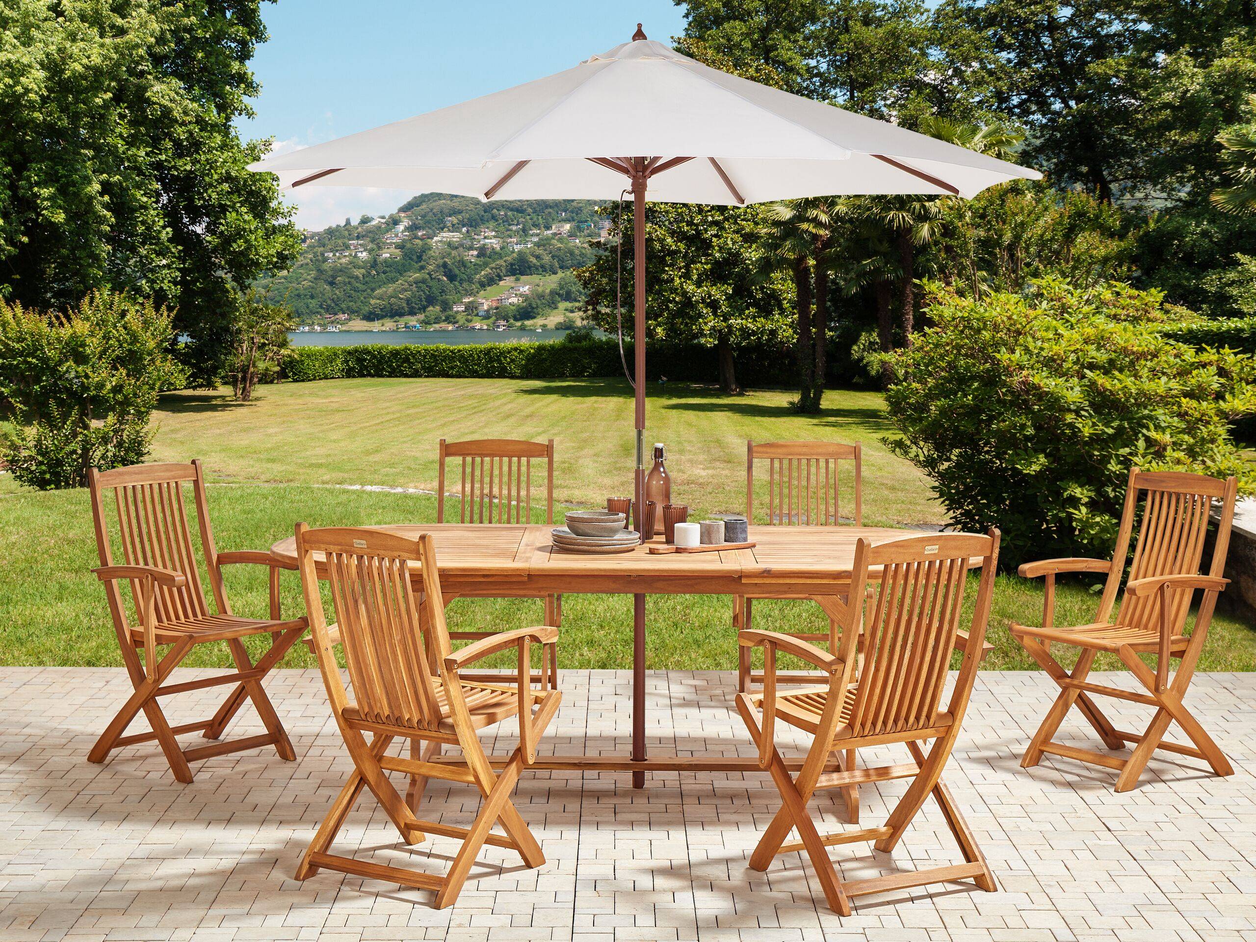 Beliani - Set de salle à manger, 6 Personnes Acacia Marron clair MAUI II - 270x270x237- Beliani - Image 1