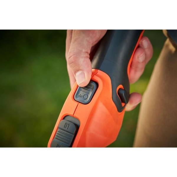 BLACK+DECKER Coupe-Bordures 33cm Sans Fil BCSTE636L1-QW 36V 2,5 Ah POWERCOMMAND Tete Pivotante 180° - Tube Télescopique - 2 - Image 4