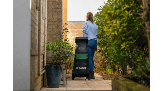 Bosch - Broyeur de végétaux sans fil UniversalShredder 2x18V-25 - BOSCH - avec 2 batteries 18V 4,0Ah - chargeur - 06008E0000 - Image 5